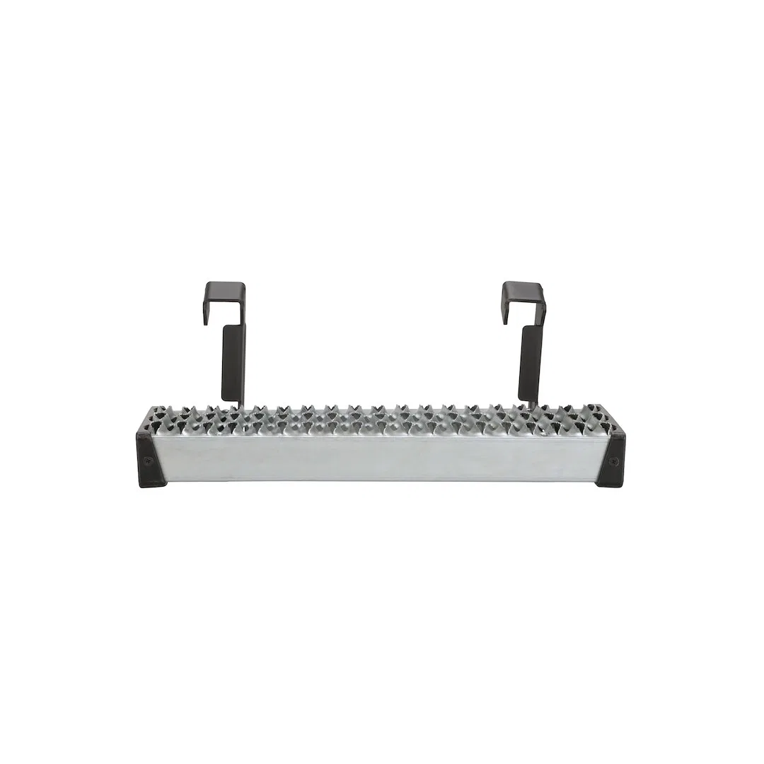 135770-1 – CARR Truck Step, Rocker Panel Mount Single Flat Step 500 Pounds Weight Capacity Non Extendable Stationary ...